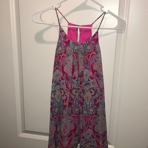 Super cute vestique boutique tank